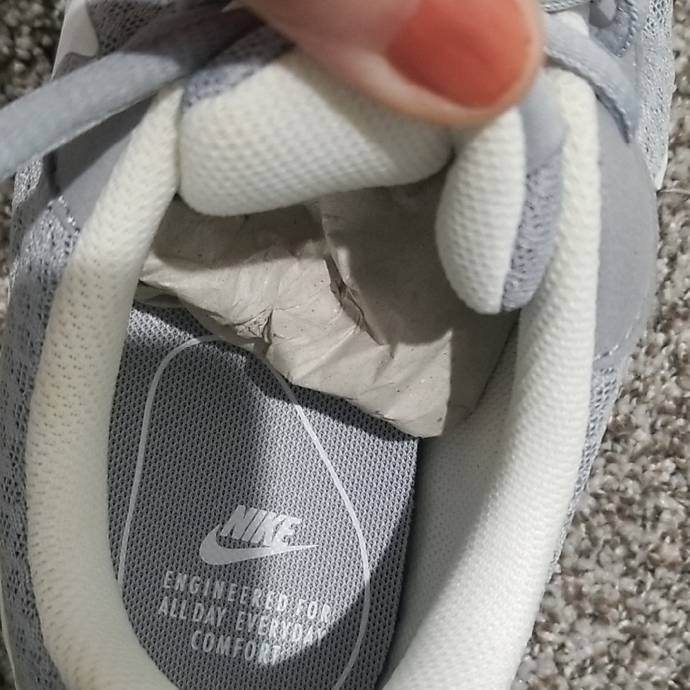 Nike Women's Light Gray Sneakers - Picture 2 of 5